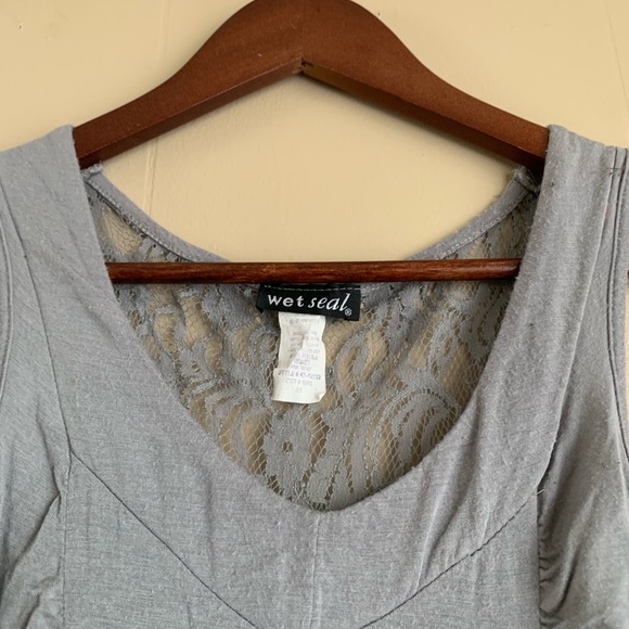 Wet seal ribbed tank. Size xs - Picture 2 of 4